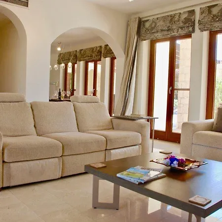 Villa “imagine Renting This On Aphrodite Hills Resort″acheon *