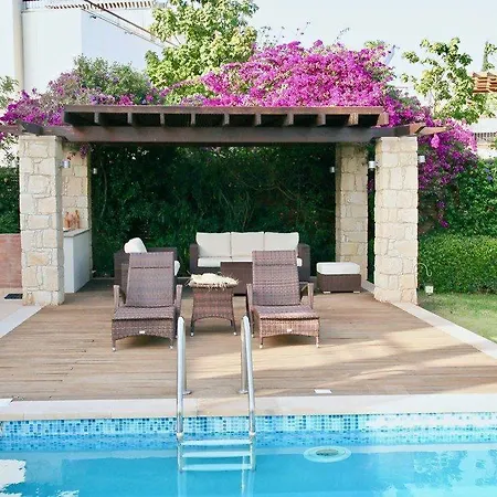 “imagine Renting This On Aphrodite Hills Resort″acheon Villa *
